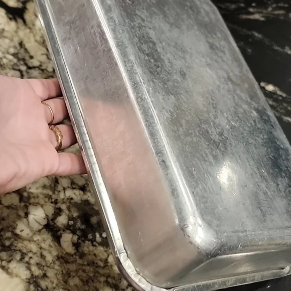 Vintage Aluminum Cake Browning Baking Pan with snap lid Foley Made